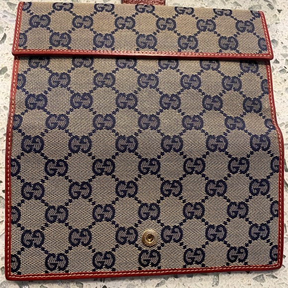 ❌SOLD❌💯 AUTH GUCCI WALLET♥️ - Picture 5 of 10